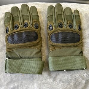 Tactical Olive Green Protective Gloves